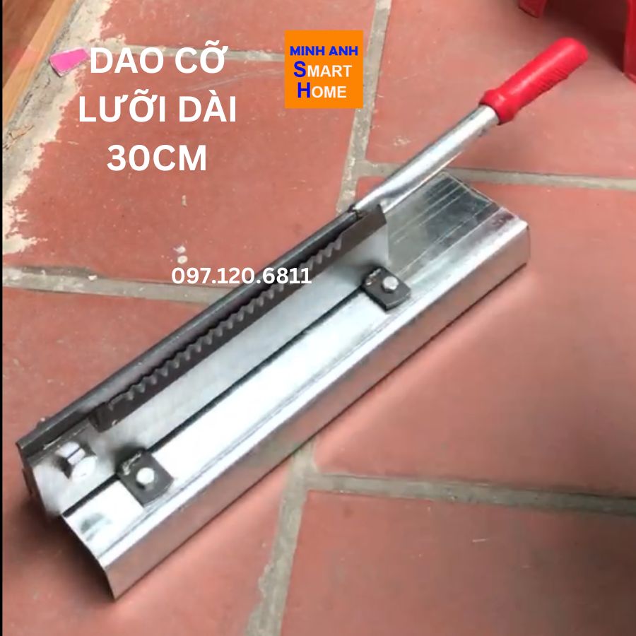 Hình ảnh thực tế dao cắt gà cỡ lưỡi dài 30cnm cán tay cầm 25cm