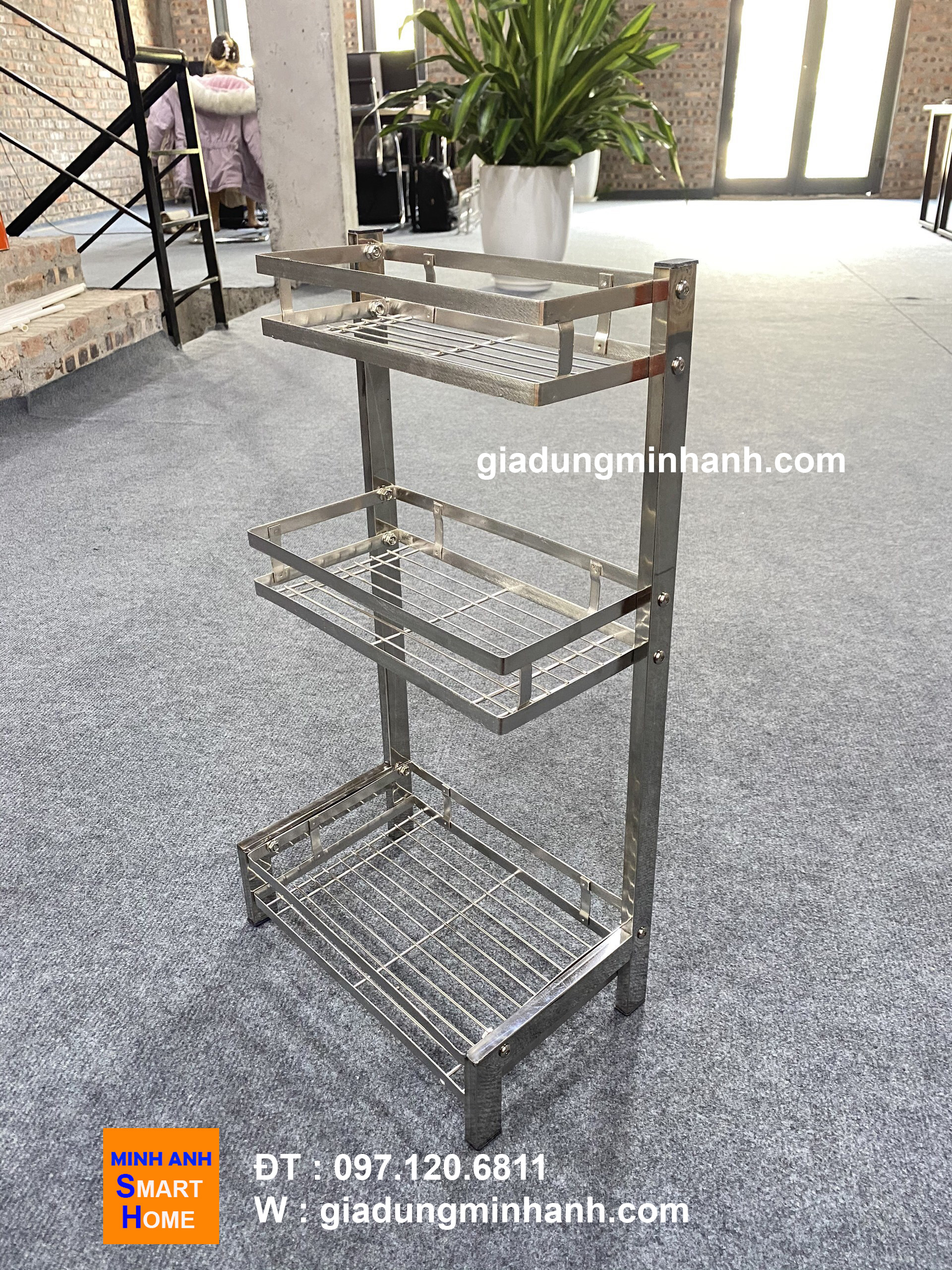 Hình ảnh thực tế kệ gia vị inox 
